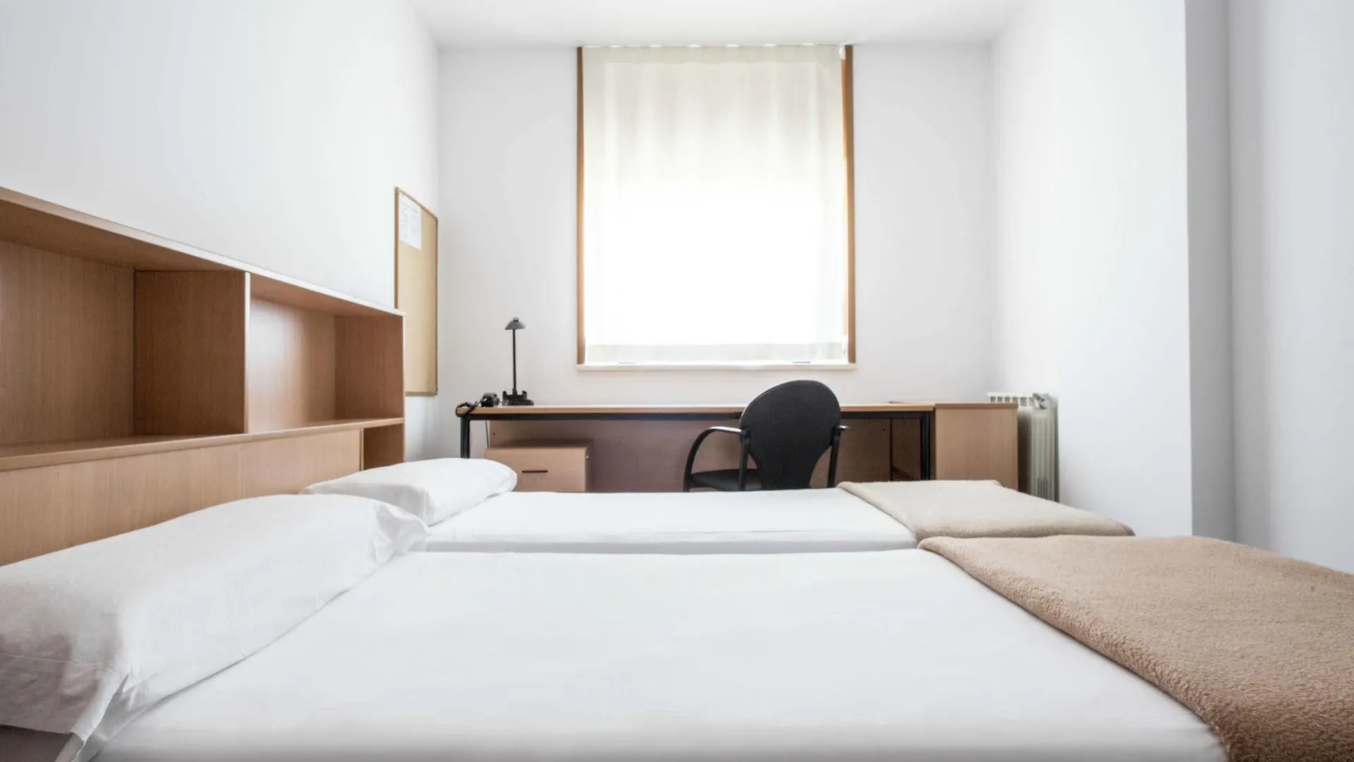 Residencia Universitaria Resa Campus De Montilivi Girona 0*,  Spanien